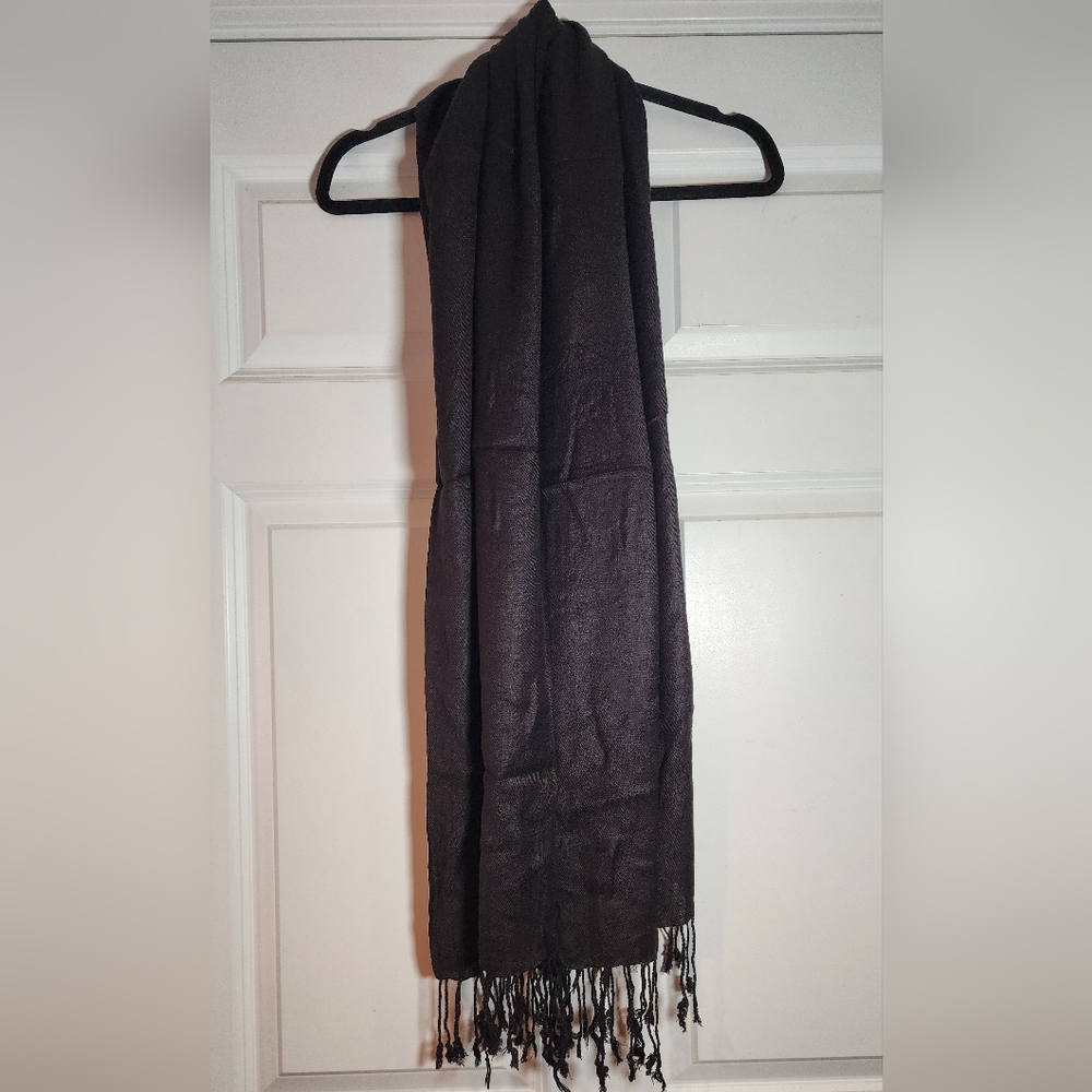 Elegant Black Scarf with Fringe